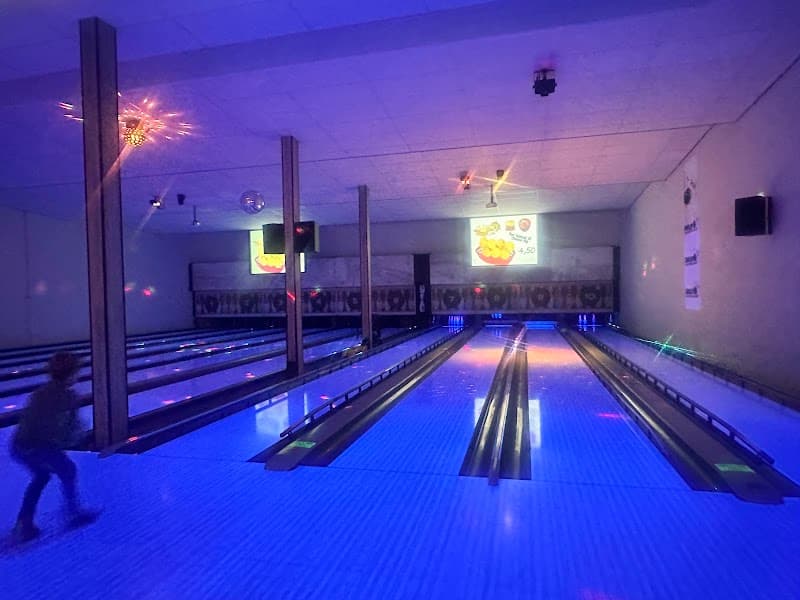 Bowling Restaurant Menken photo 3