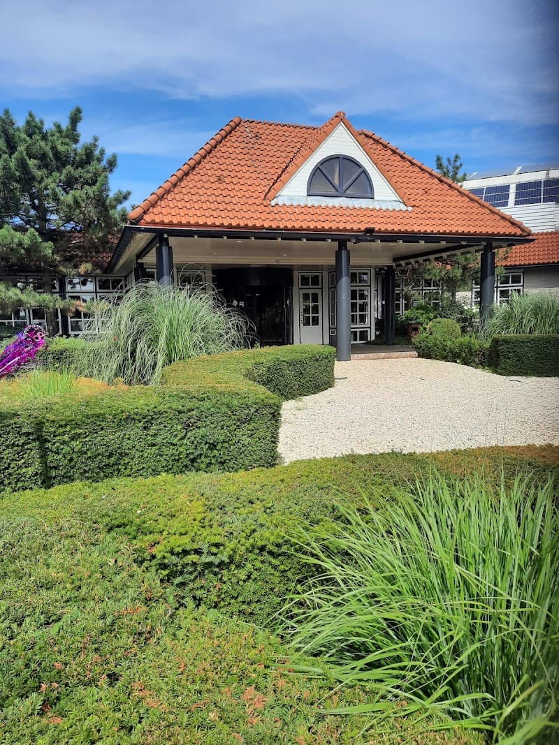 Lucky's Bowling Zoetermeer photo 3