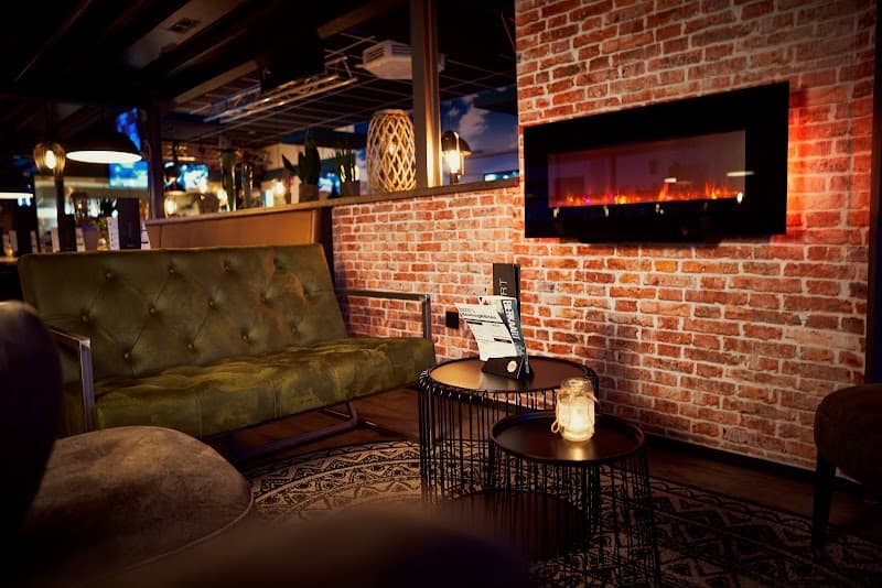 Buddy's Bowling&Bites