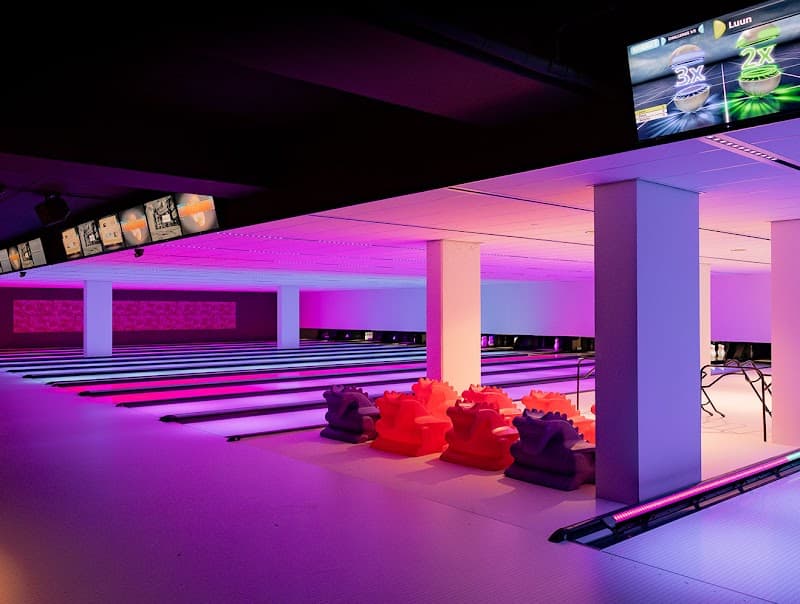 Bowlo Bowling, Pool & Lounge photo 2