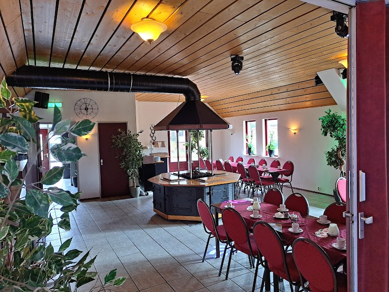 De Koetsier partycentrum-cafetaria-feestcafe bowlingcentrum Siddeburen - foto 3