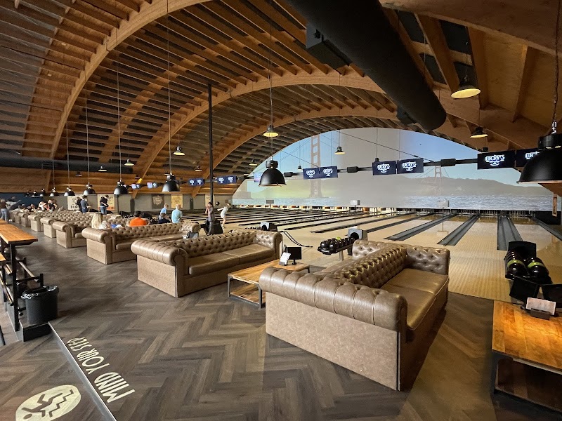 Lucky's Bowling bowlingcentrum Warmond - foto 2