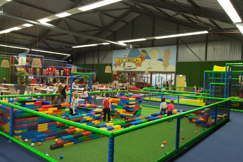 FunZone Dronten (Indoor Speeltuin, Bowling & Squash) bowlingcentrum Dronten - foto 3